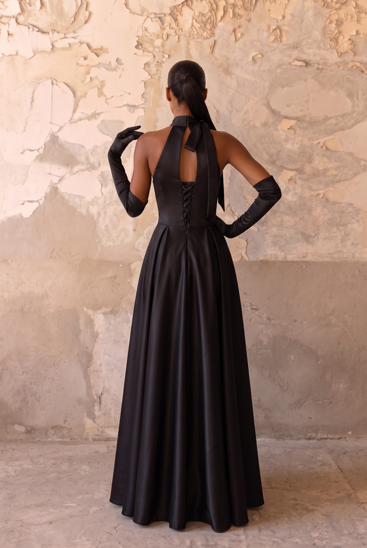 Black Halter Neck Satin Bridesmaid Dress with Bow Open Back A-Line Formal Dress Plus Size