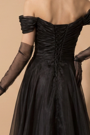 Black Off-the-Shoulder Organza Ball Gown with Beaded Sweetheart Corset – Gothic Evening Dress Plus Size