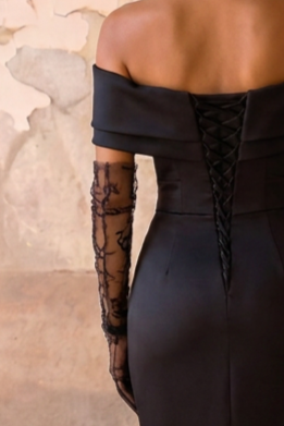 Black Off the Shoulder Satin Mermaid Evening Dress with Sheer Lace Gloves – Elegant Formal Gown Plus Size