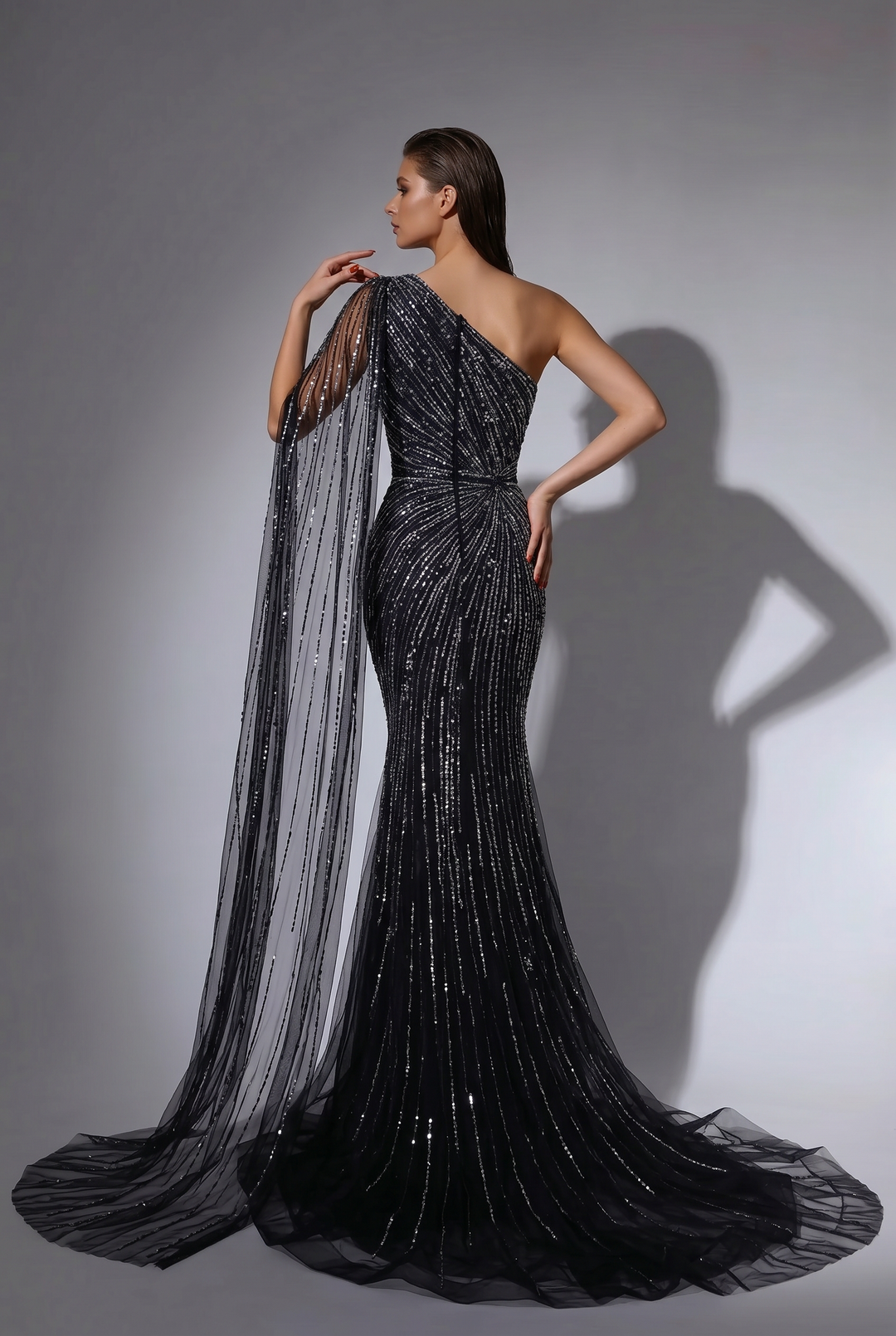 Black One-Shoulder Mermaid Evening Gown with Beaded Cape Sleeve and Sequin Embellishments – Formal Dress Plus Size Size 16 / Black