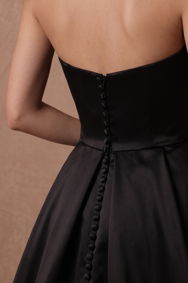 Black Simple Gothic Satin Strapless A-Line Wedding Gown with Pleated Bodice, Side Slit and Train Plus Size