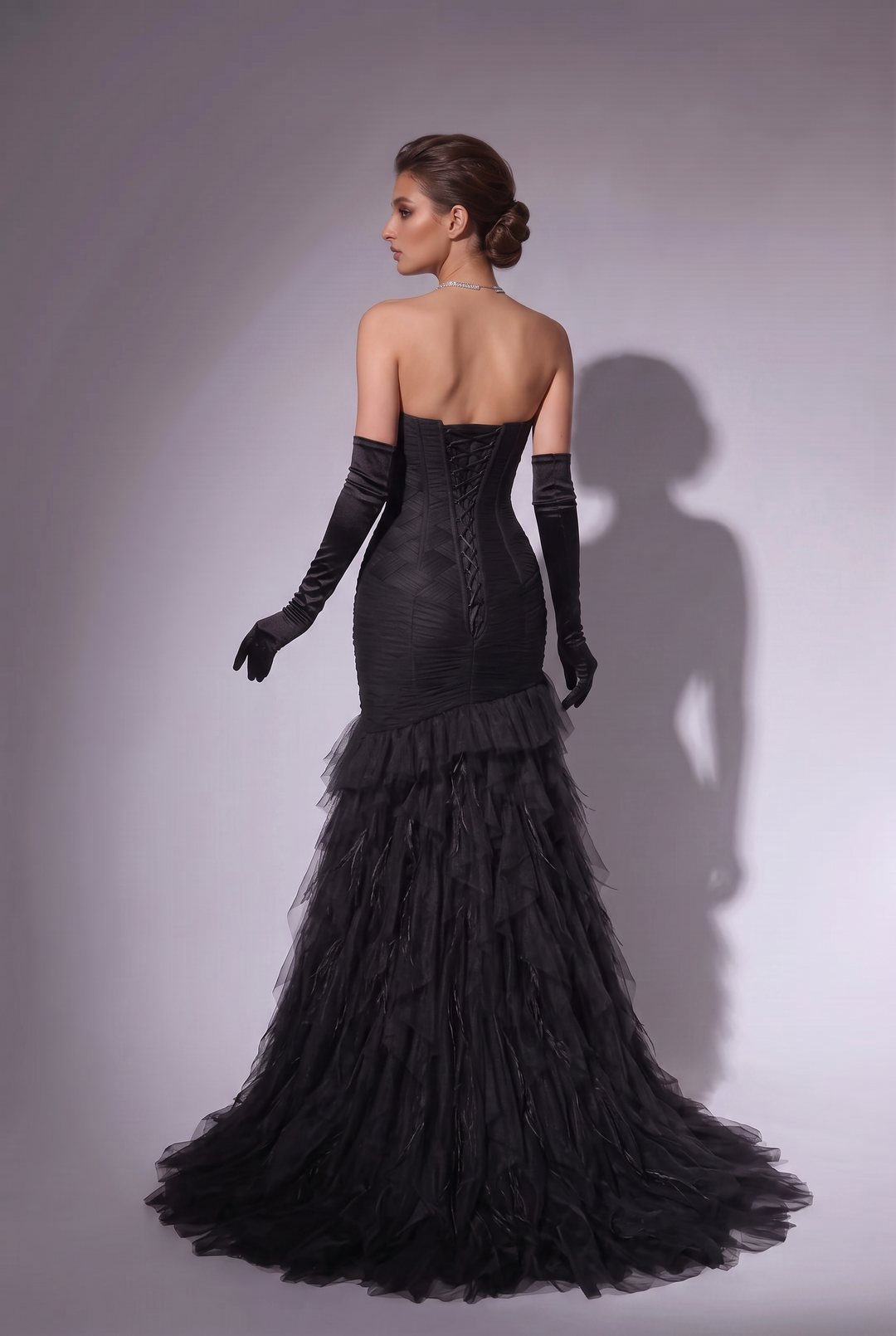 Black Strapless Mermaid Evening Dress with Ruched Bodice and Layered Tulle Skirt – Elegant Formal Gown Plus Size