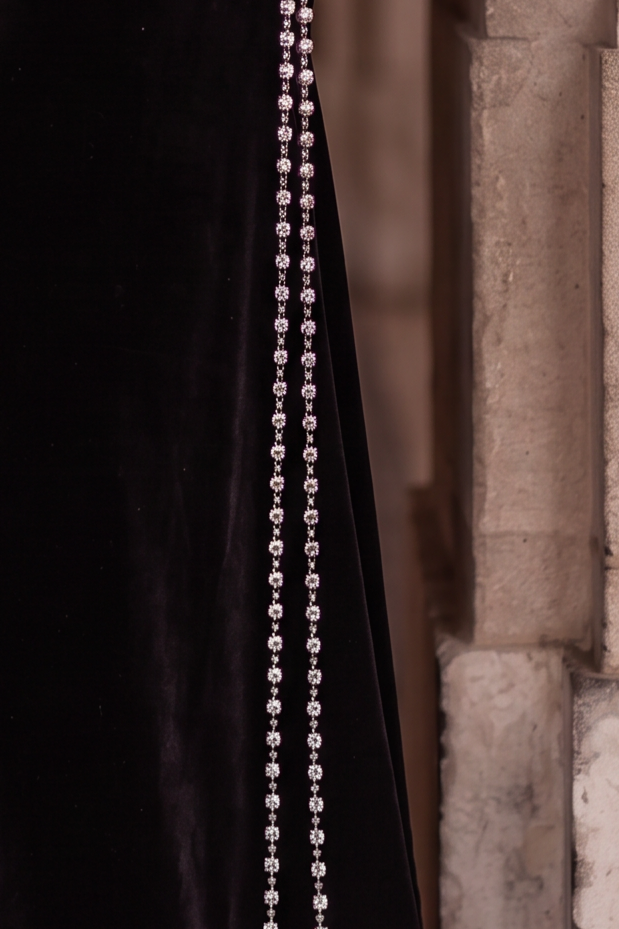 Black Velvet Evening Dress with Butterfly Chains – Elegant Sleeveless Evening Dress with Lace-Up Back Plus Size