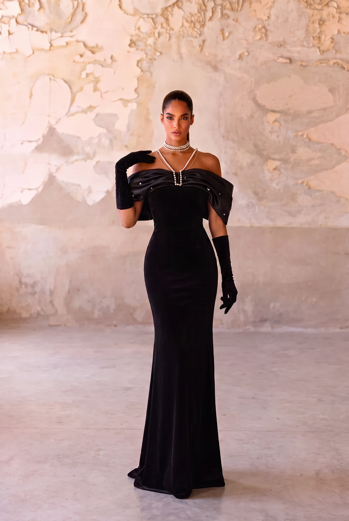 Black Velvet Mermaid Formal Dress With Pearl Chain - Plus Size