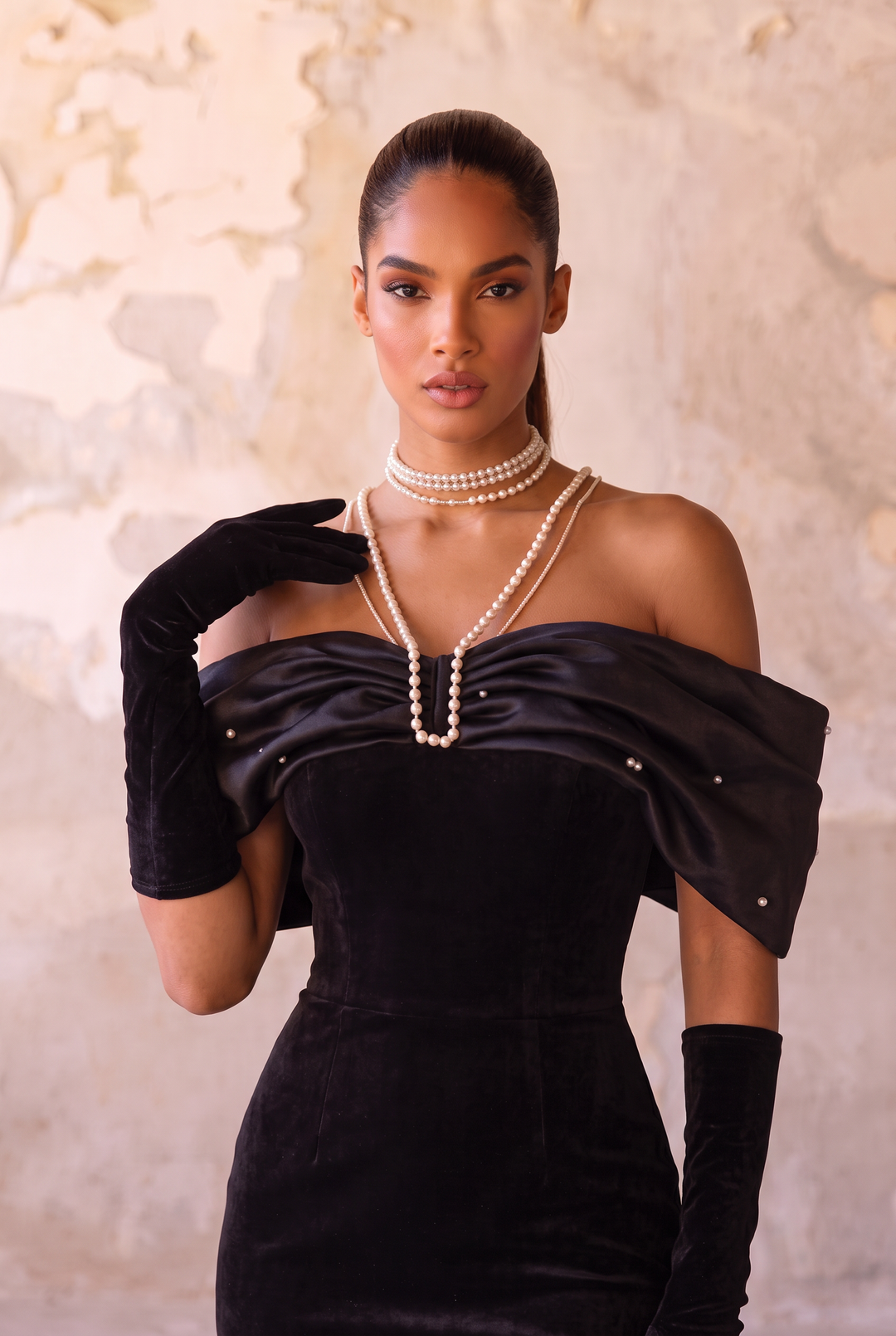 Black Velvet Mermaid Formal Dress With Pearl Chain - Plus Size