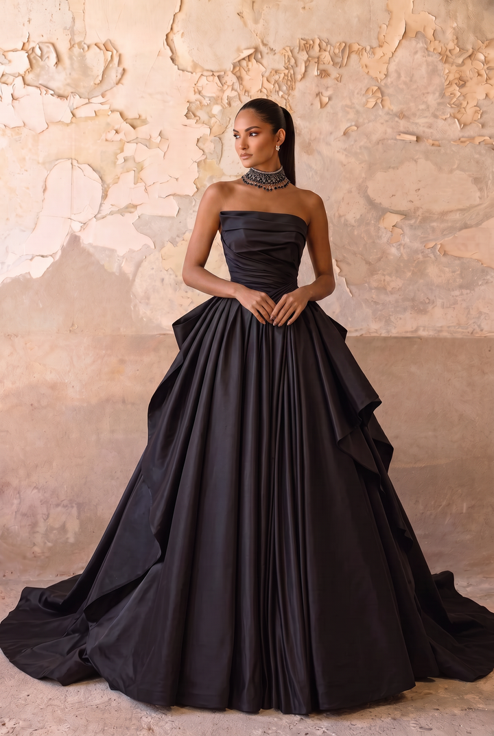 Classic Gothic Black Strapless Wedding Dress Plus Size