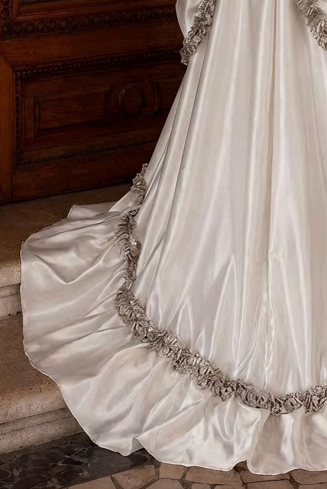 Elegant Cream Medieval Dress with Floral Embellishments – Rococo Ball Gown with Lace Trim Plus Size