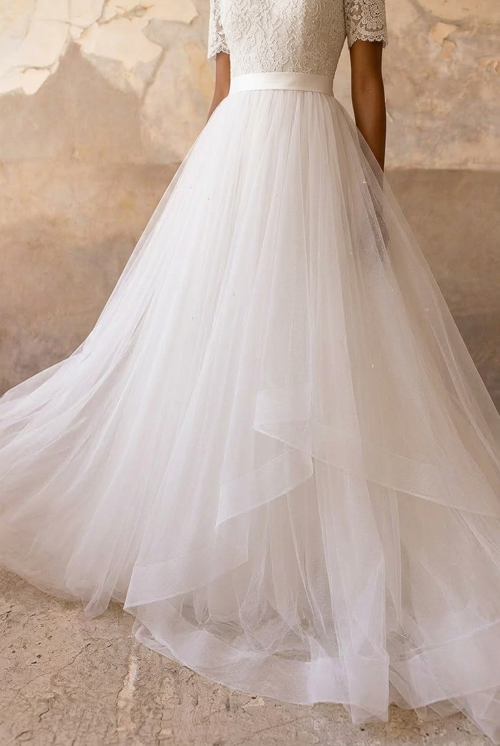 Effortless Elegance: Modest Lace Wedding Dress with Short Sleeves Plus SIze