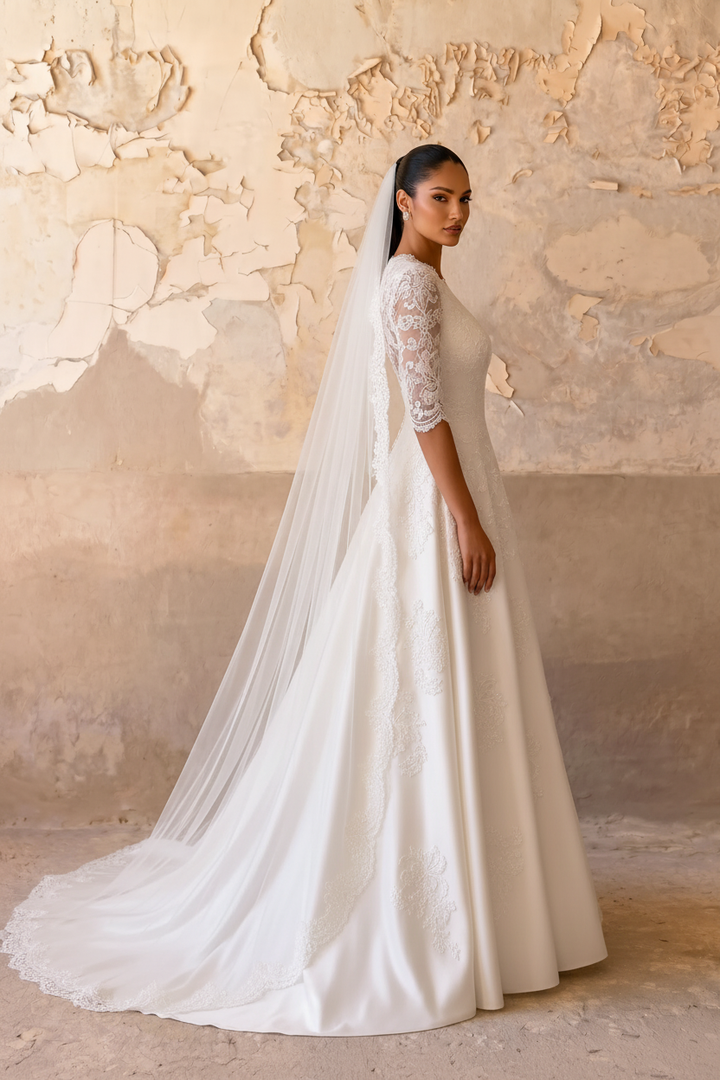 Effortless Elegance: Ready-to-Wear Modest Lace Wedding Dress with Half Sleeves Plus Size