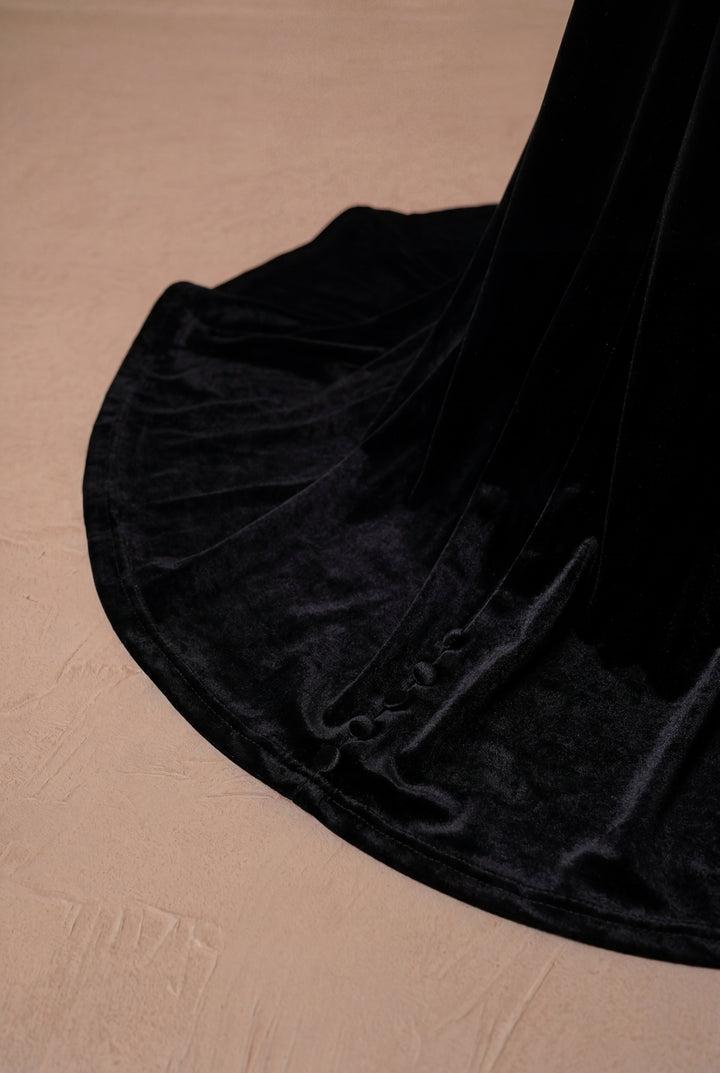 Elegant Gothic Black Velvet Evening Gown - Off-Shoulder Ruched Evening Dress with Corset Plus Size