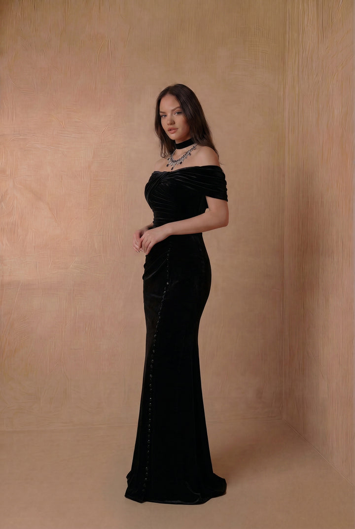 Elegant Gothic Black Velvet Evening Gown - Off-Shoulder Ruched Evening Dress with Corset Plus Size