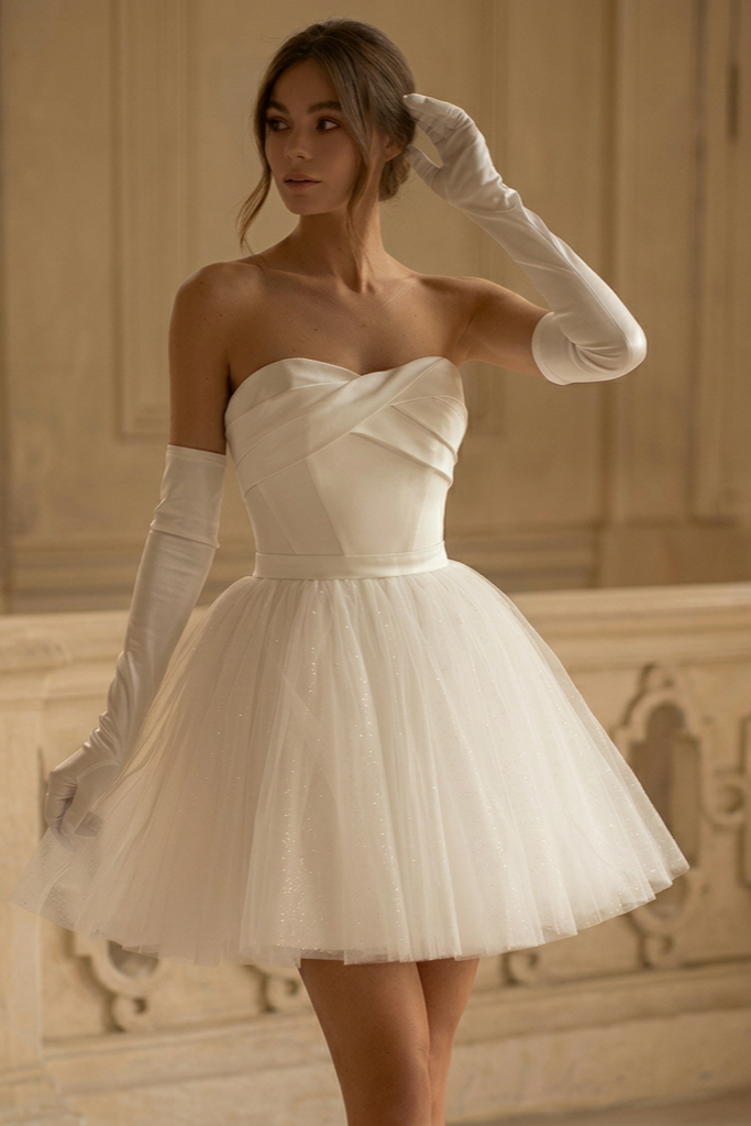 Elegant White Strapless Short Wedding Party Dress - Tulle and Satin Corset Bridal Gown Plus Size