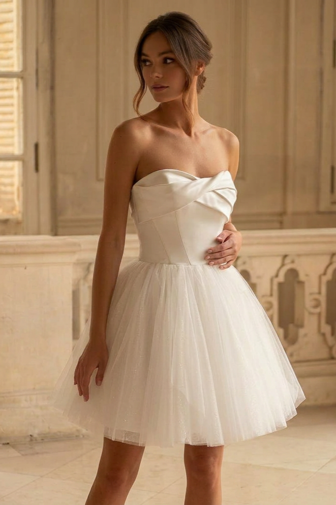 Elegant White Strapless Short Wedding Party Dress