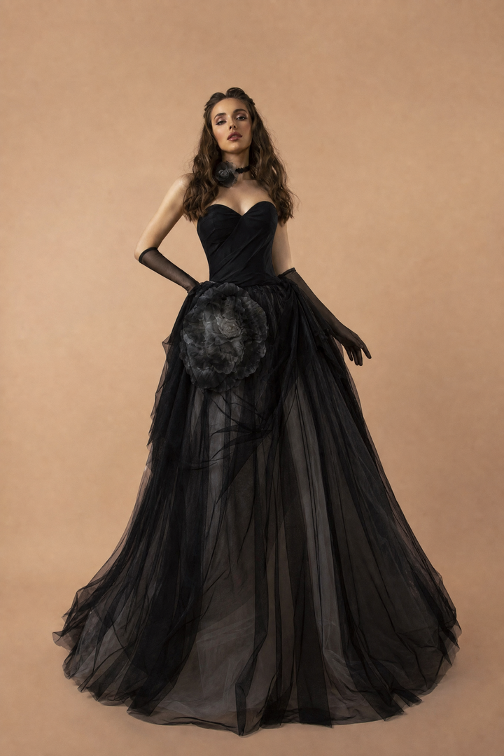 Gothic Black Strapless Evening Gown with Floral Accents and Tulle Skirt - Plus Size