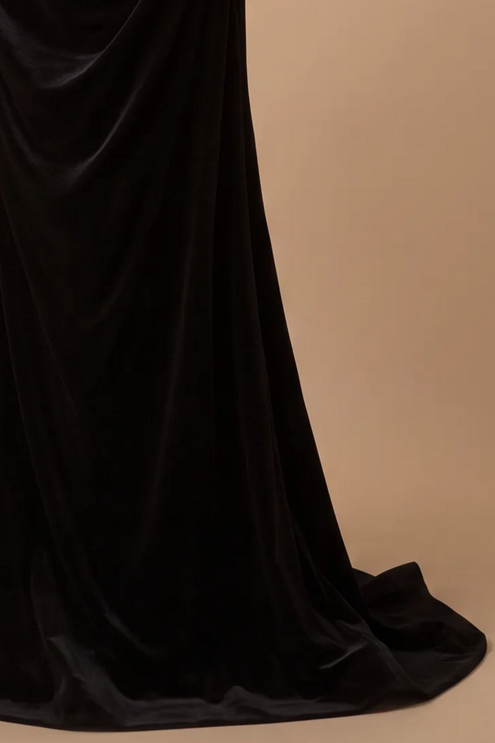 Gothic Black Off the Shoulder Velvet Evening Gown with Oversized Bow - Draped Mermaid Dress Plus Size