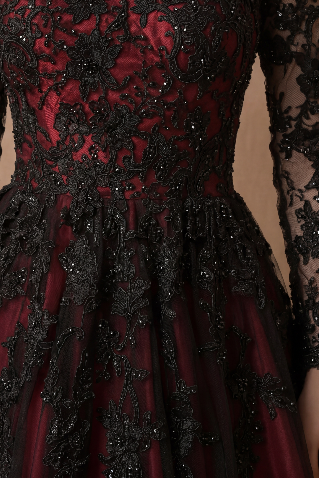 Gothic Burgundy Black Long Sleeve A-Line Wedding Dress with Floral Lace Embroidery Plus Size