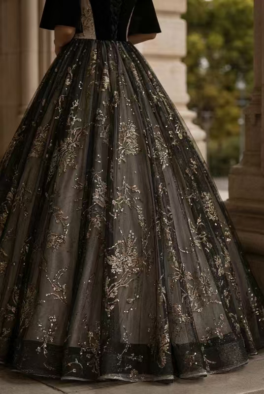 Gothic Black And Gold V-neck Velvet Wedding Dress - Black Ball Gown Plus Size