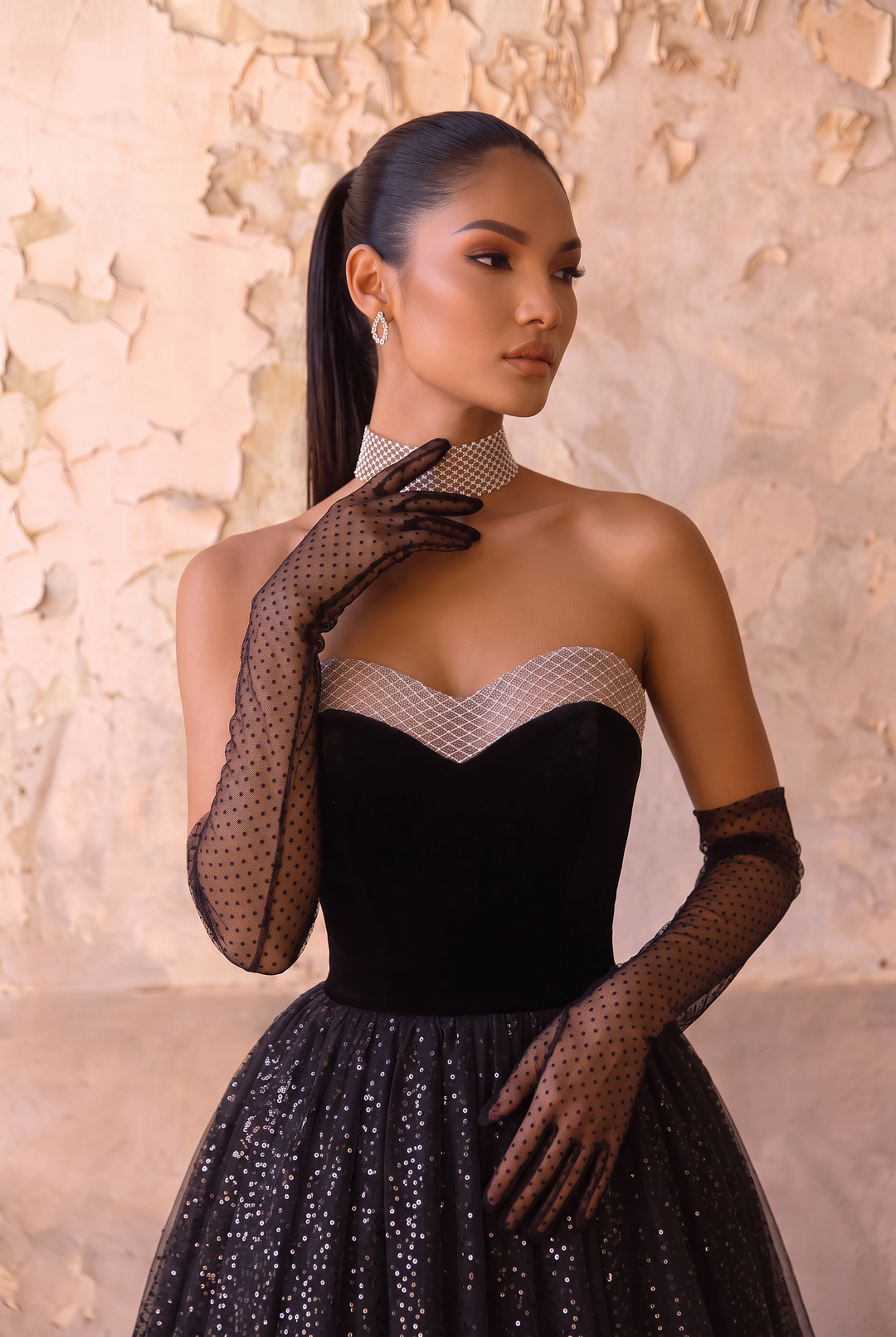 Gothic Black Sequin Tulle Wedding Dress with Velvet Bodice -Black Corset Ball Gown Plus Size
