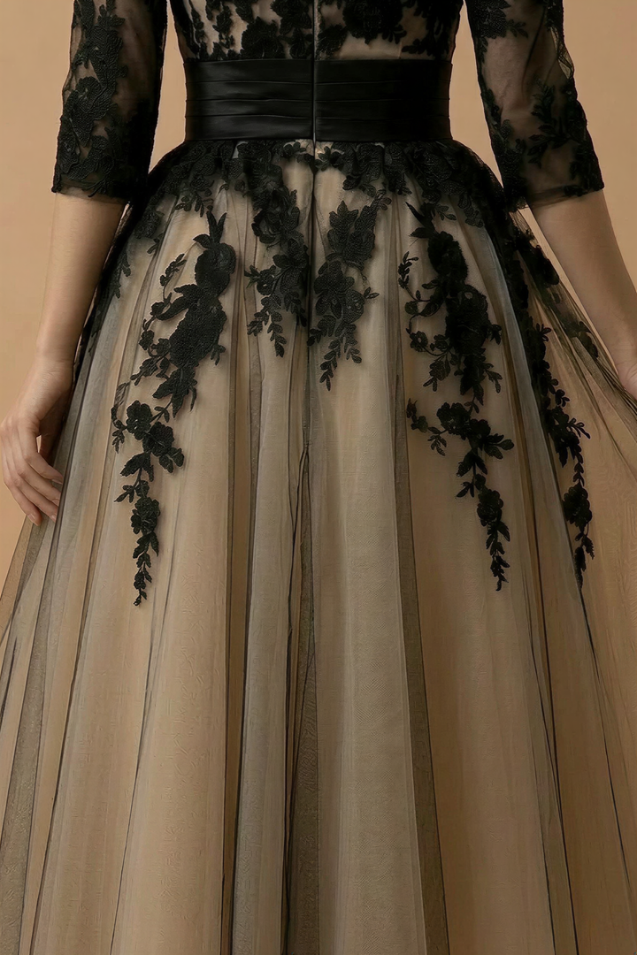 Gothic Black Short Lace Embroidered A-Line Wedding Formal Dress Plus Size
