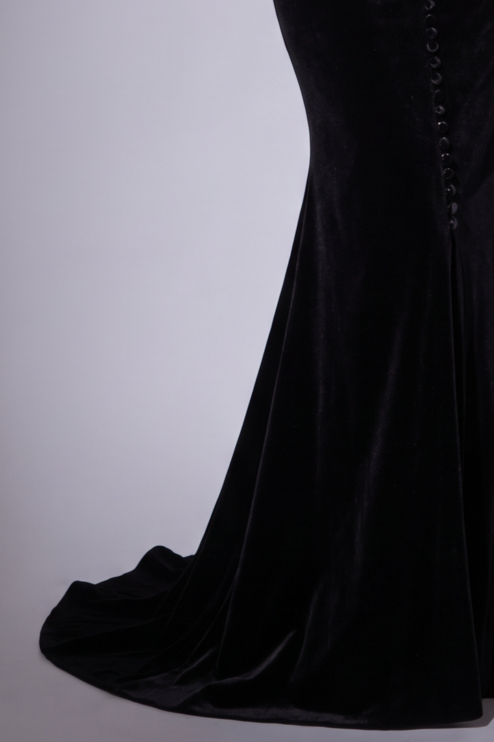 Gothic Black Victorian Off-the-Shoulder Velvet Evening Gown - Plus Size