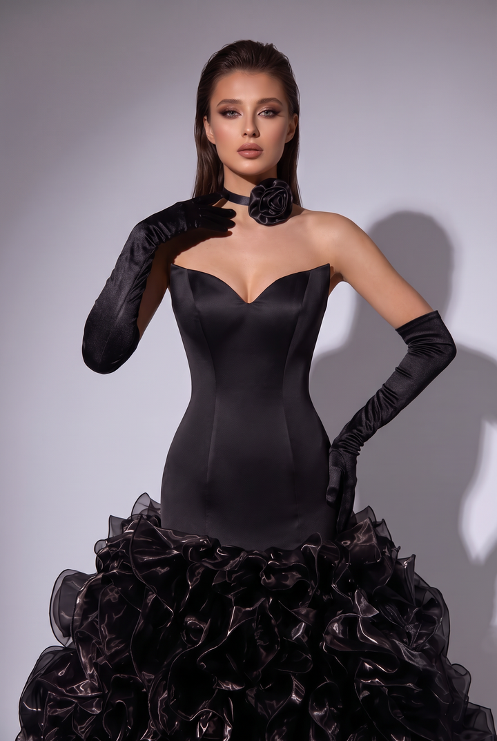 Gothic Black Wedding Dress - Ruffled Mermaid Wedding Gown with Sweetheart Neckline Plus Size