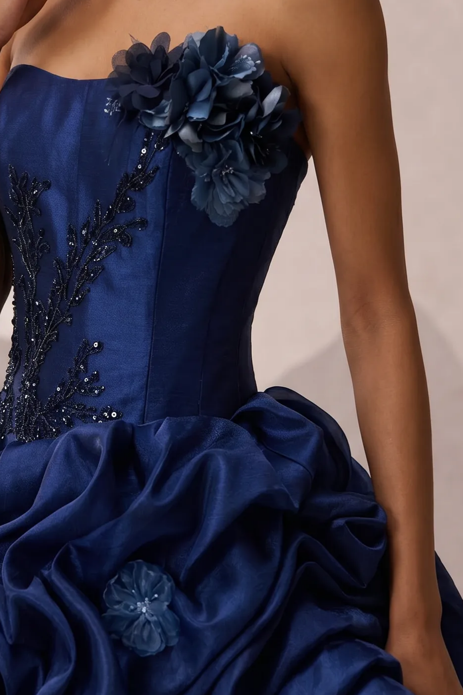 Gothic Navy Blue Floral Evening Dress with Floral Embellishment – Elegant Strapless Evening Dress with Corset Back Plus Size