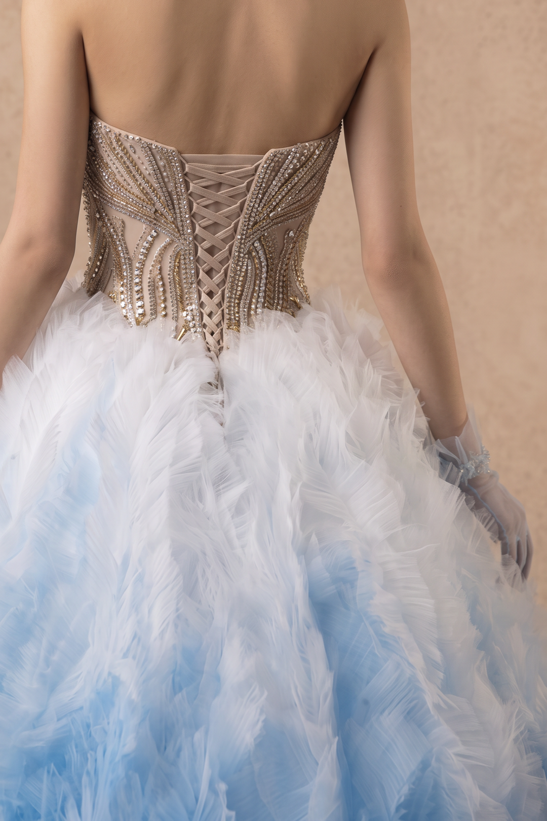Gradient Blue Strapless Princess Wedding Dress with Sweetheart Neckline and Layered Tulle Ruffles Plus Size