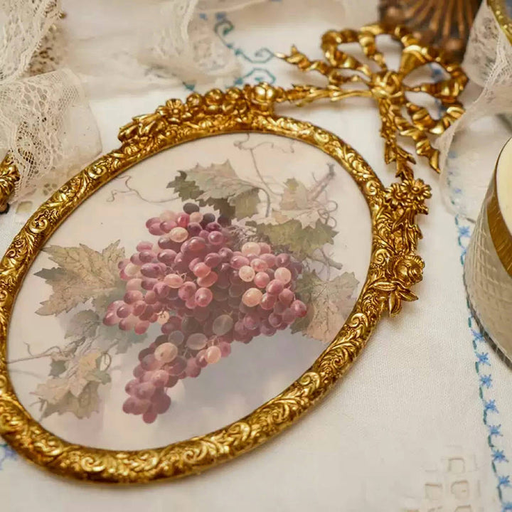 Vintage Retro Hand-Craft Oval Grape Wall Frame – Handmade Metal Picture Frame with Antique Painting