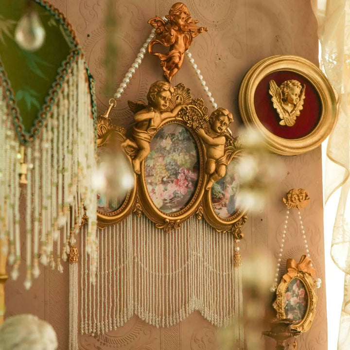 Vintage Retro Hand-Craft Cherub Wall Frame – Handmade Resin Picture Frame with Baroque Angels and Beaded Fringe