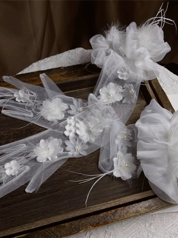 Elegant White Floral Bridal Gloves - Delicate Wedding Gloves with Tulle and Blossoms