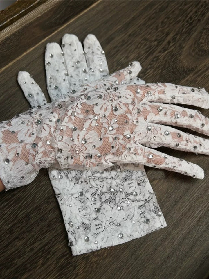 Vintage-Inspired Lace Bridal Gloves with Floral Pattern - Elegant Wedding Gloves