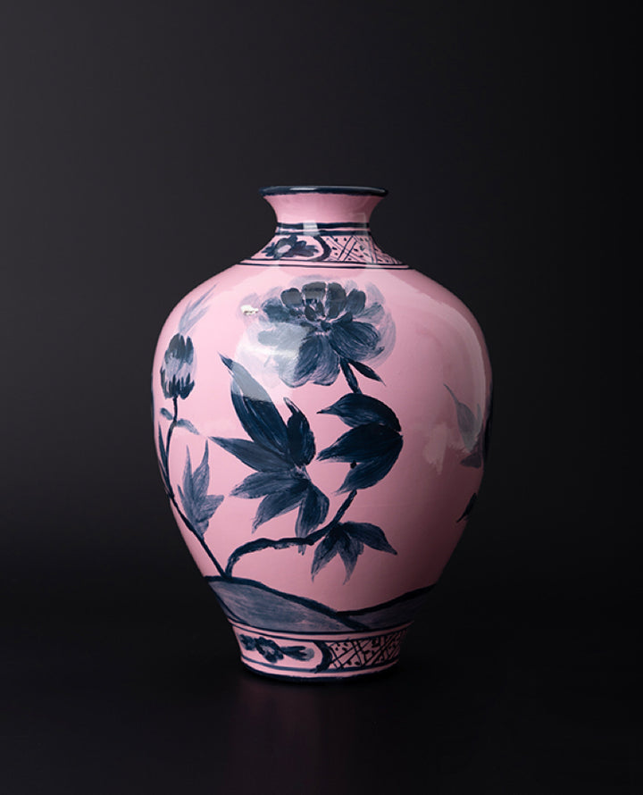 Oriental Style Italian Import Light Purple Hand-Painted Porcelain Vase for Elegant Home Décor
