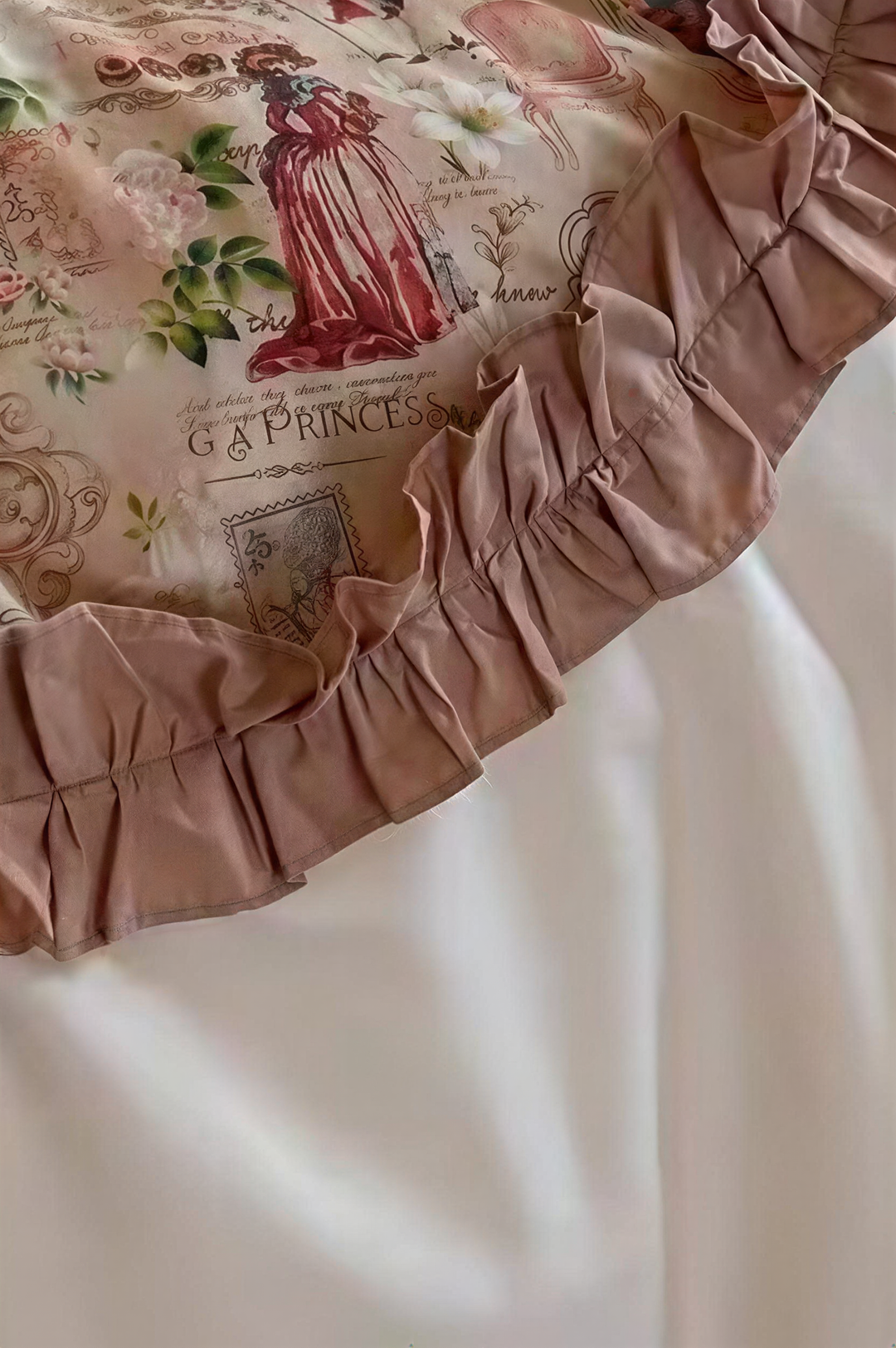 The 'Lavender Dream' Lavender & Ivory Ruffled Bedding Set