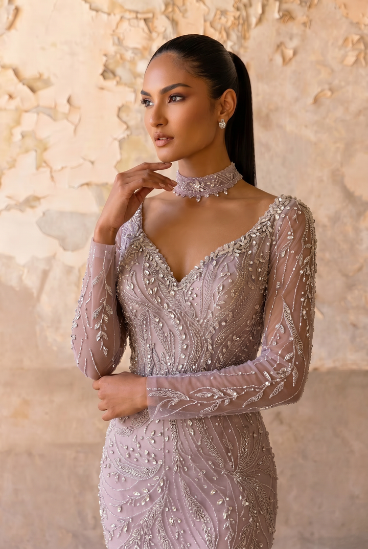 Elegantes Champagner-Abendkleid mit Pailletten und Tüll - Champagner-Kleid für Hochzeitsgäste - Hübsches Paillettenkleid mit langen Ärmeln in Übergröße