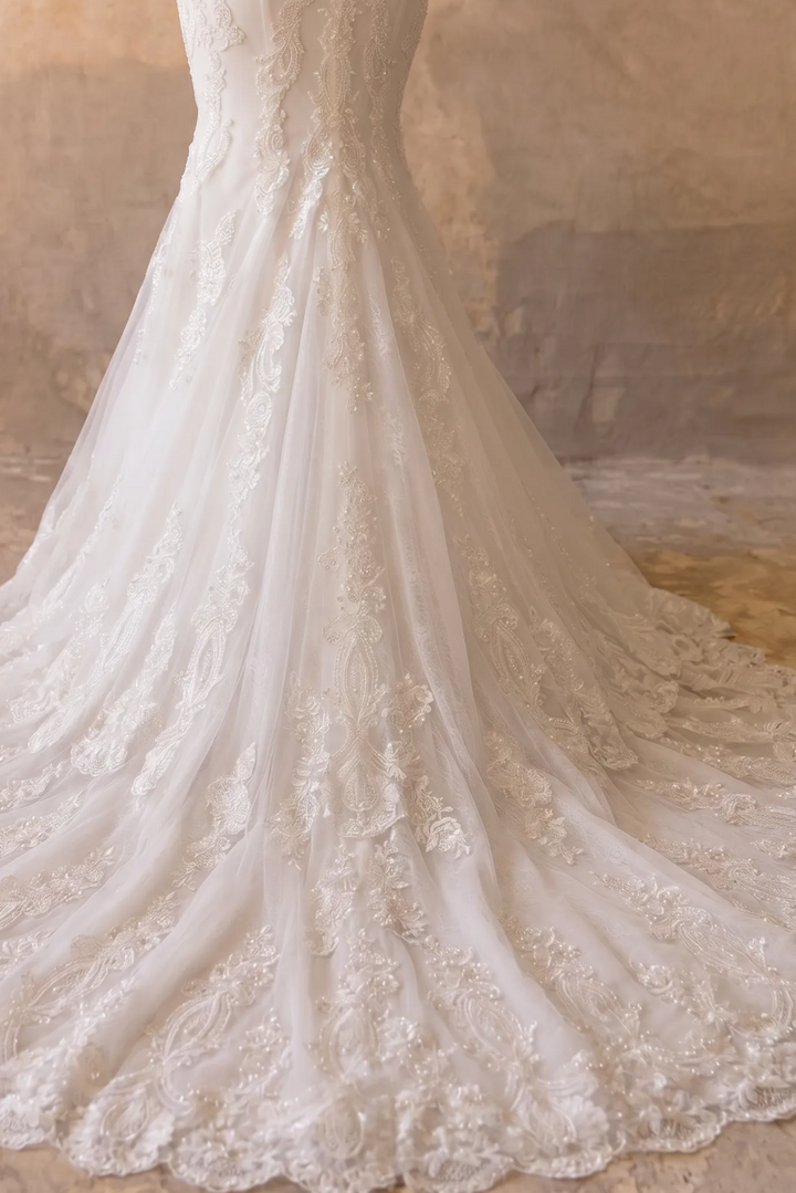 Luxury Modest Mermaid Wedding Dress with Draped High Neck-Puff Sleeves and Lace Appliqués – Elegant Bridal Gown Plus Size