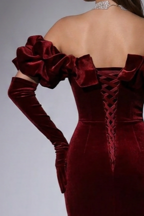 Off-shoulder V-neck Burgundy Velvet Mermaid Formal Dress Plus Size