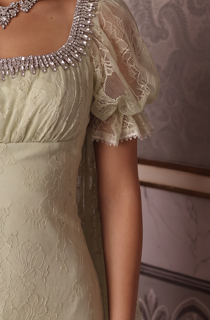 Regency Era Pale Green Lace Empire Waist Gown with Embellished Neckline and Draped Train – Bridgerton Inspired Vintage Dress Plus Size