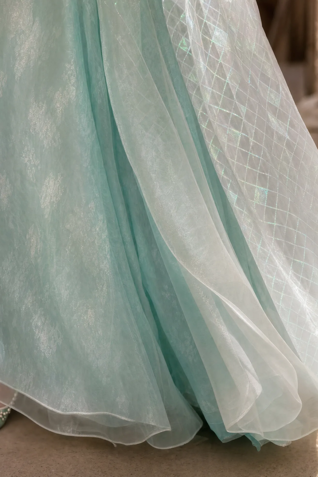 Regency Era Mint Green Empire Waist Gown with Crystal Pearl Chain Detail – Bridgerton Inspired Evening Dress Plus Size