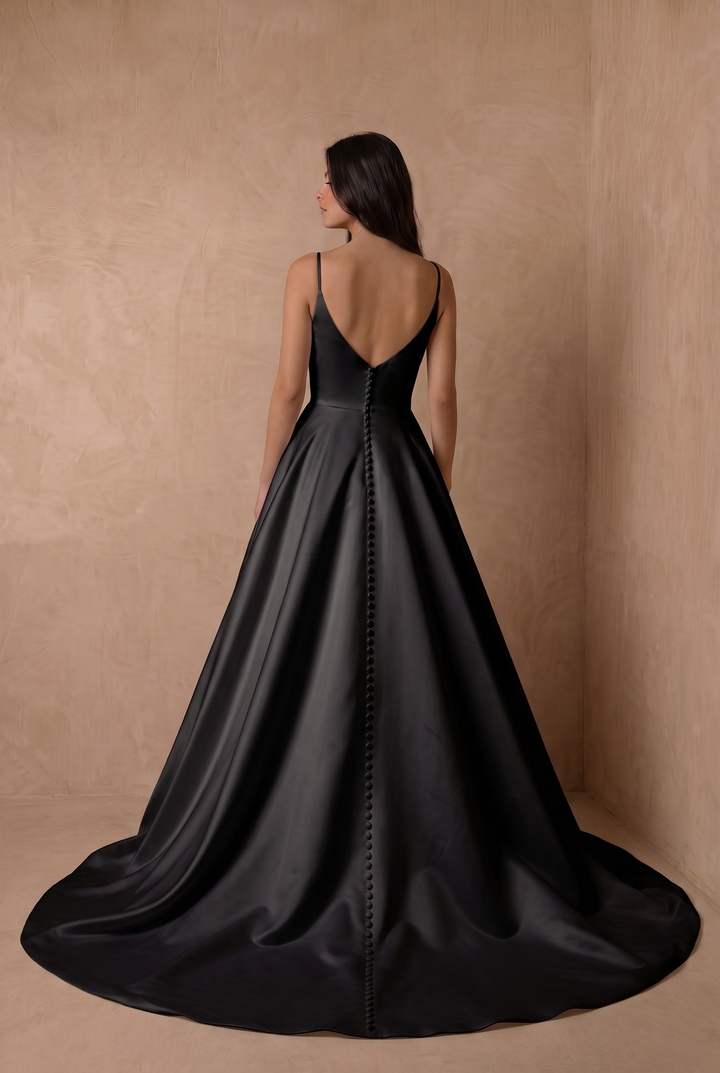 Simple Gothic Black Satin Wedding Ball Gown – Spaghetti Strap A-Line Bridal Dress with Pockets Plus Size