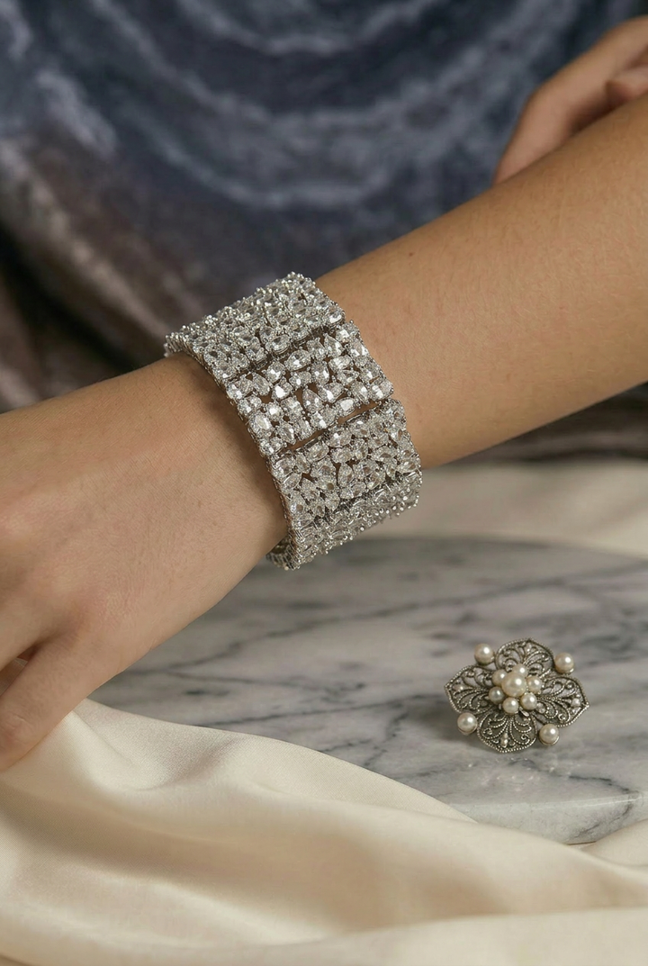 Sparkling Luxury Cubic Zirconia Bridal Bracelet – Handcrafted Elegant Wedding Bangle