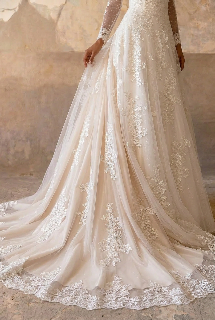 Timeless Beauty: Vintage Style Modest Lace Wedding Dress with High Neck