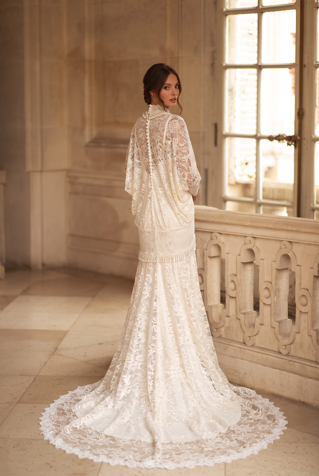 1920s Gatsby Vintage Lace Wedding Dress – Gatsby High Neck Long Sleeve Bridal Gown with Pearl Details and Lace Train Plus Size
