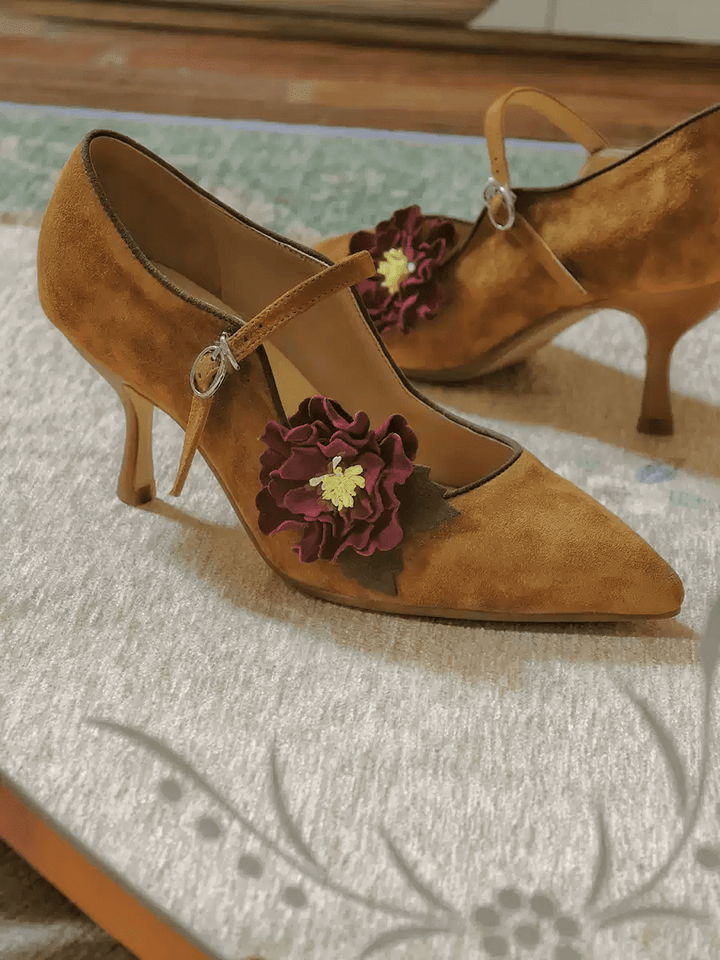 "Blossom Waltz" – Handmade Vintage Floral Mary Jane Heels - WonderlandByLilian