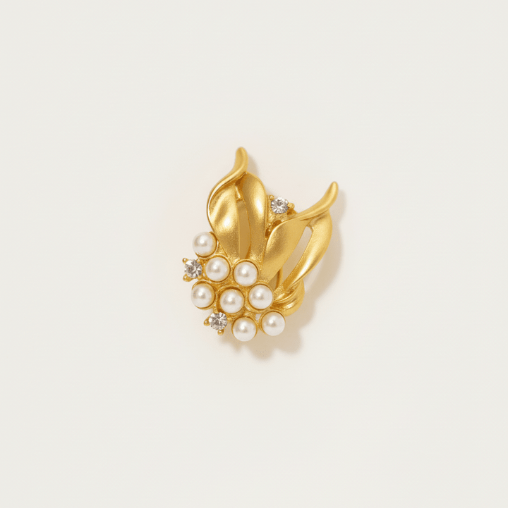 Bridgerton - Inspired Handcraft Regency Era Gold Pearl Stud Earrings Jewelry in Leaf Design - WonderlandByLilian