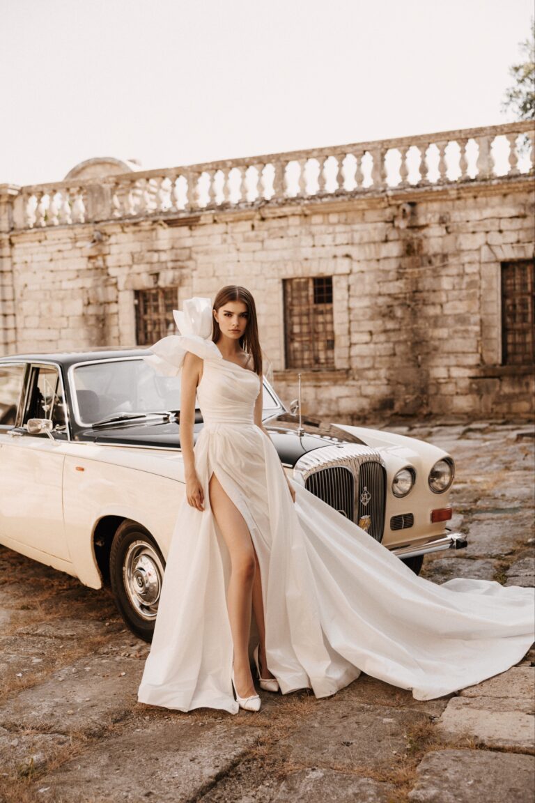 Chic A-Line Taffeta Wedding Dress with Voluminous Single Sleeve and Daring Skirt Slit Plus Size - AGATA - WonderlandByLilian
