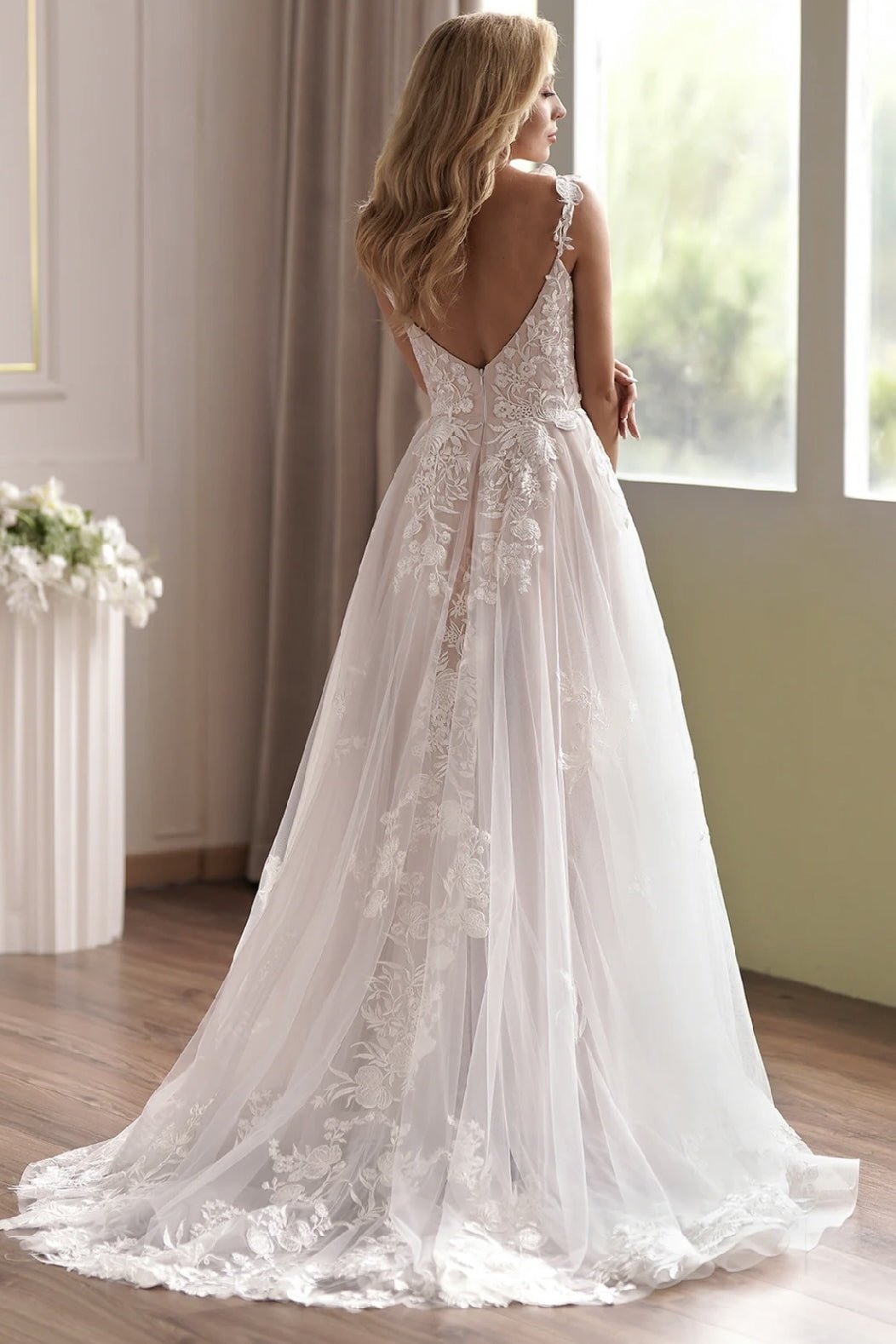 Trendy Plunging Spaghetti Straps A-line Lace Tulle Wedding Dress Ivory / 8 Trendy Plunging Spaghetti Straps A-line Lace Tulle Wedding Dress Ivory / 8