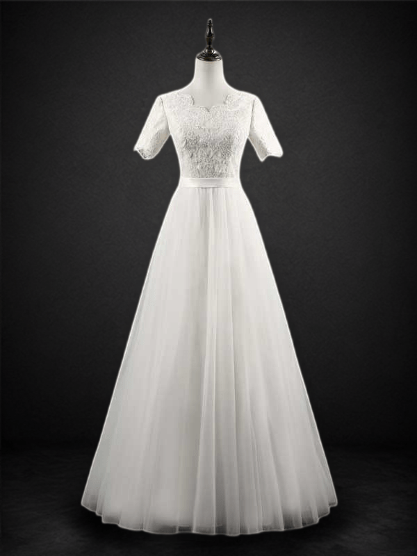 Effortless Elegance: Modest Lace Wedding Dress with Short Sleeves Plus ...