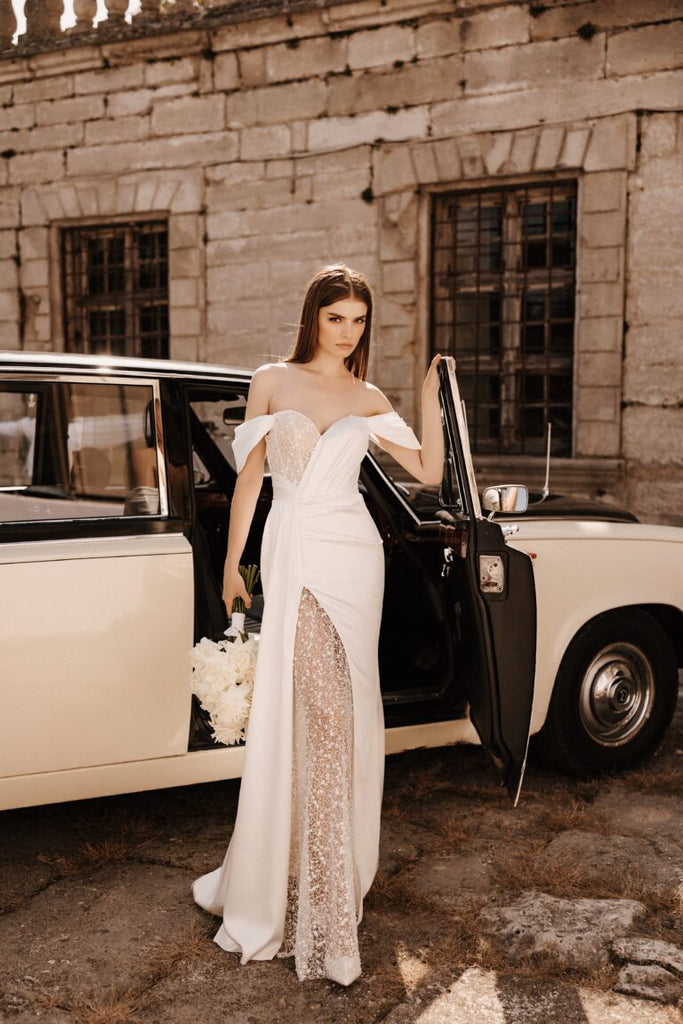 Elegant Fish Silhouette Satin Wedding Dress with Pearl Design Versatile Straps Plus Size - Costanza Size 28W Elegant Fish Silhouette Satin Wedding Dress with Pearl Design Versatile Straps Plus Size - Costanza Size 28W
