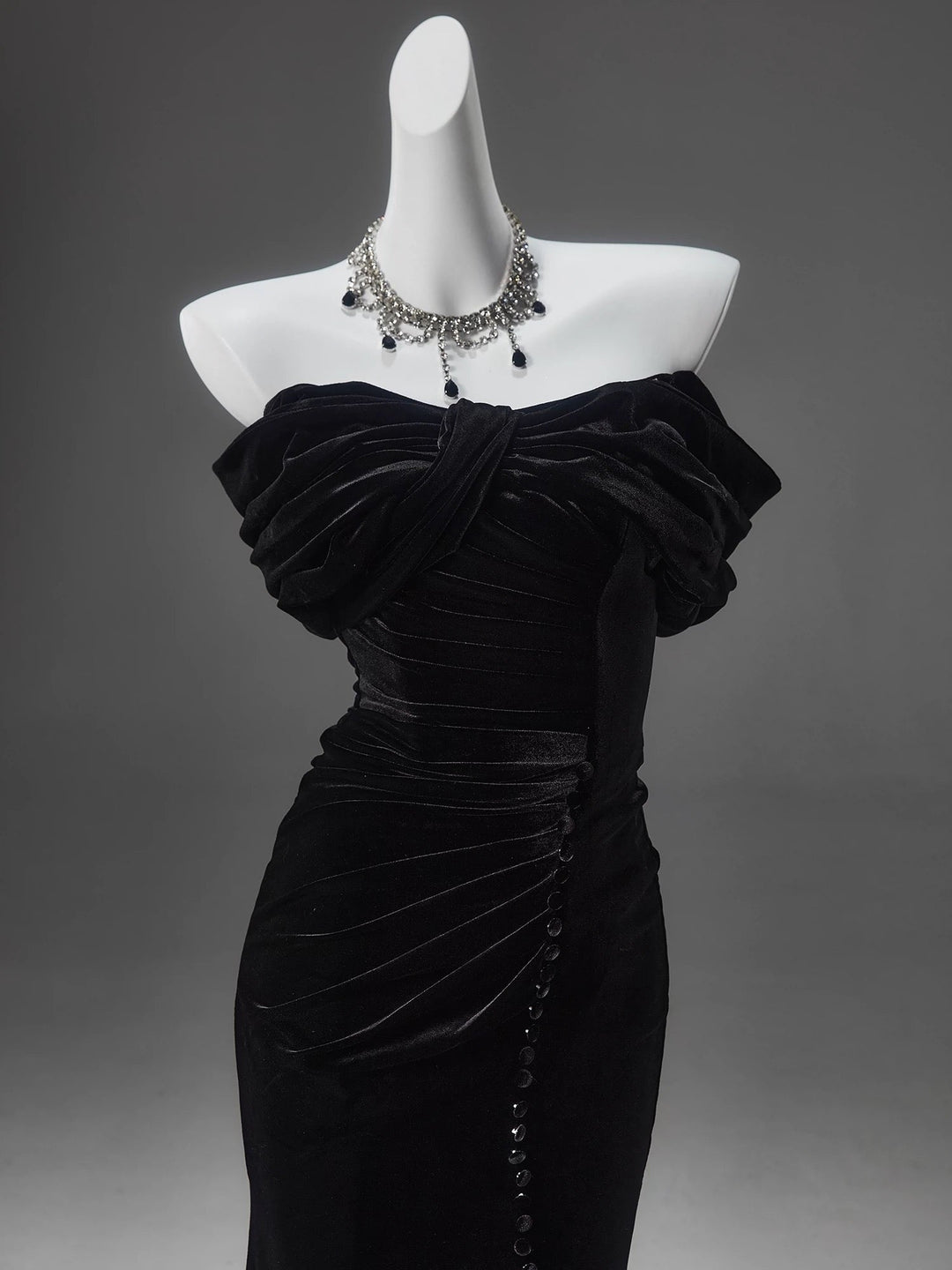 Elegant Gothic Black Velvet Evening Gown - Off-Shoulder Ruched Evening Dress with Corset Plus Size Elegant Gothic Black Velvet Evening Gown - Off-Shoulder Ruched Evening Dress with Corset Plus Size