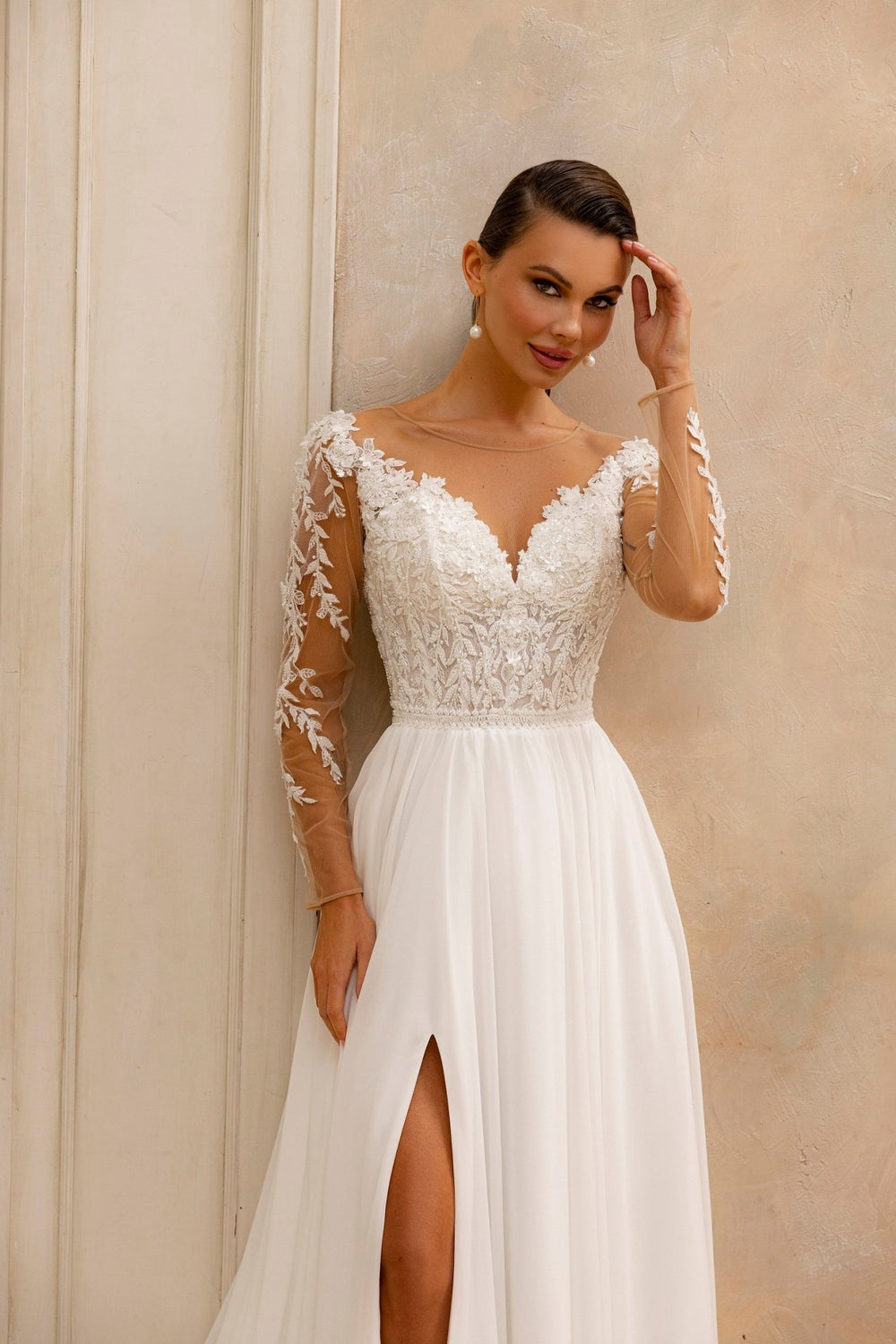 Elegant Lace Applique A-Line Wedding Dress with High-Leg Slit Plus Size - WonderlandByLilian